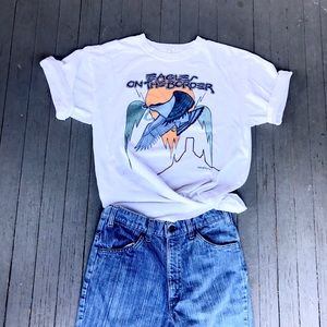 The Eagles tee rock band t-shirt On the Border L